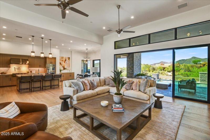 14-Family to Kitchen