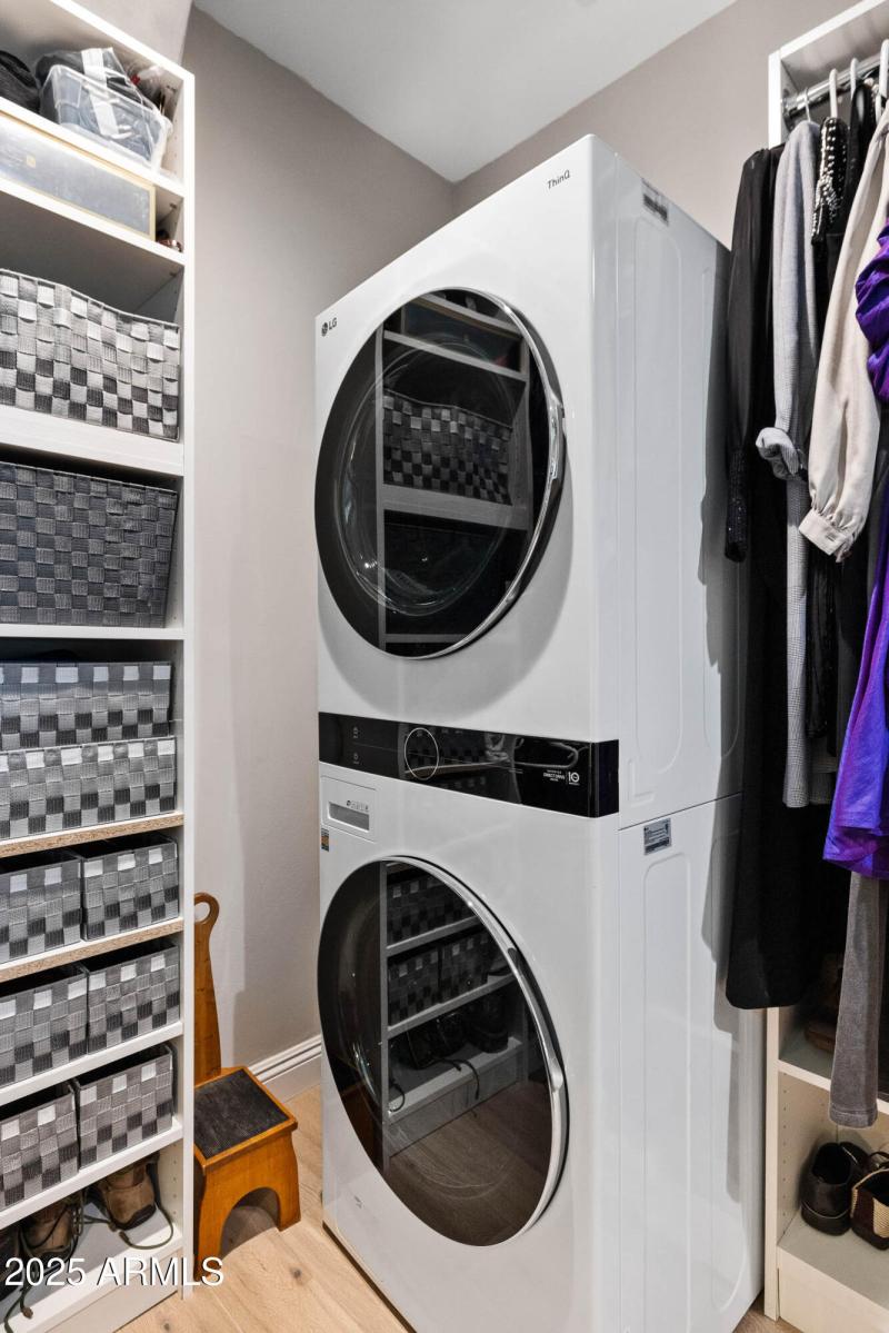 42-Primary Suite 2 Closet