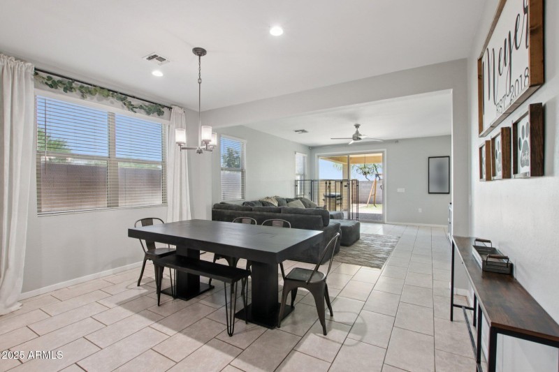 11-web-or-mls-W Tenia Trail-S2108-009