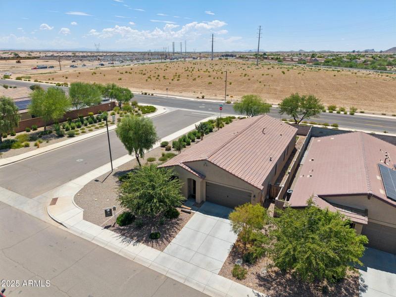 44-web-or-mls-W Tenia Trail-S2108-042