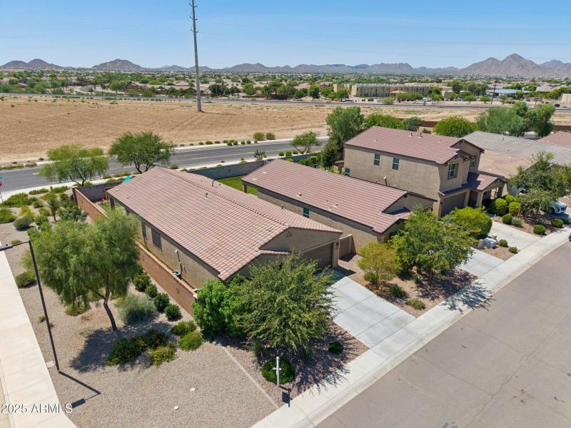 45-web-or-mls-W Tenia Trail-S2108-043