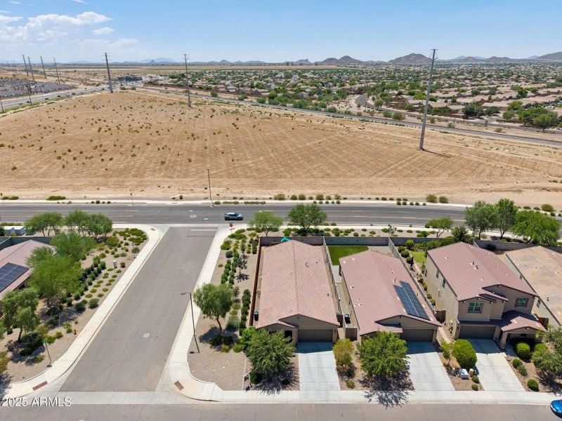 49-web-or-mls-W Tenia Trail-S2108-047