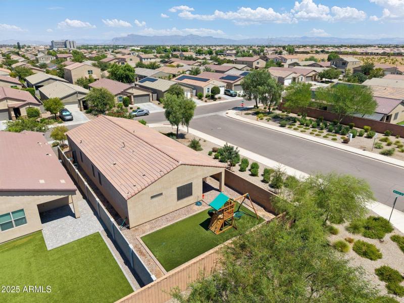 53-web-or-mls-W Tenia Trail-S2108-051