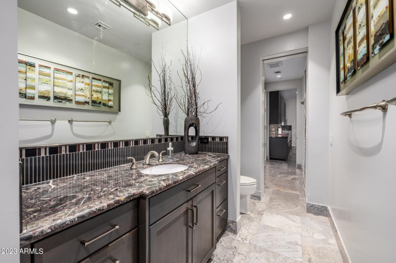 Interior View 26 Bath 2