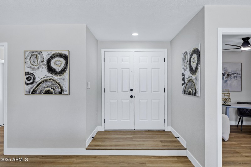 3164 E Carmel Cir-6