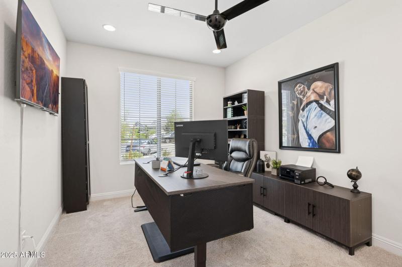 Office/Versatile Space