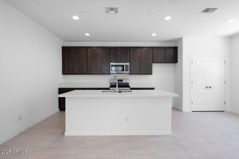 14657 W Sandhill - Ready Now