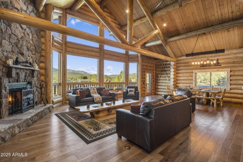 14-web-or-mls-D46A8795