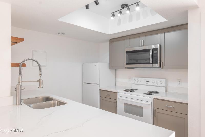 Kitchen (4)