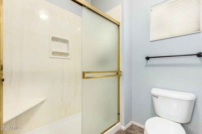 18 Primary Shower