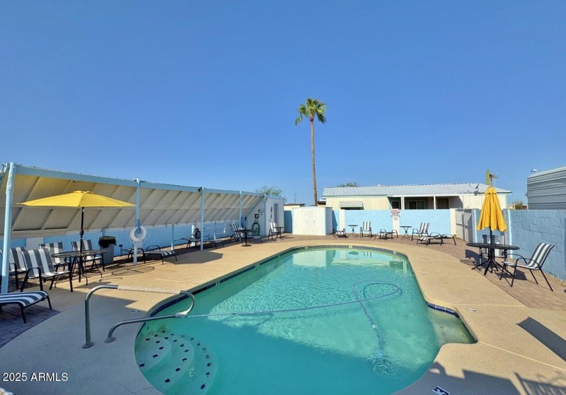 Community pool
