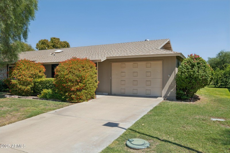 3-web-or-mls-19033-n-signal-butte-cir