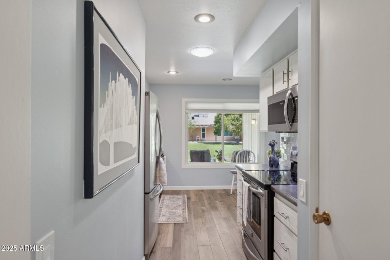 15-web-or-mls-19033-n-signal-butte-cir