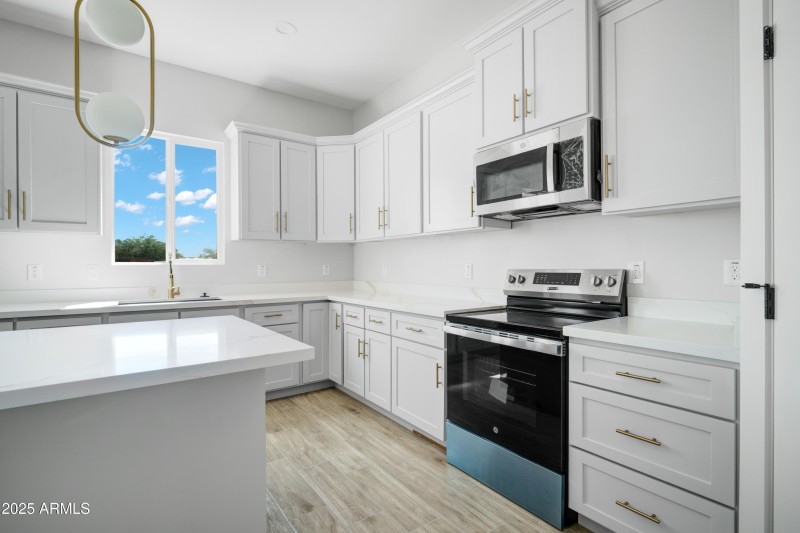 Listing Pictures -31