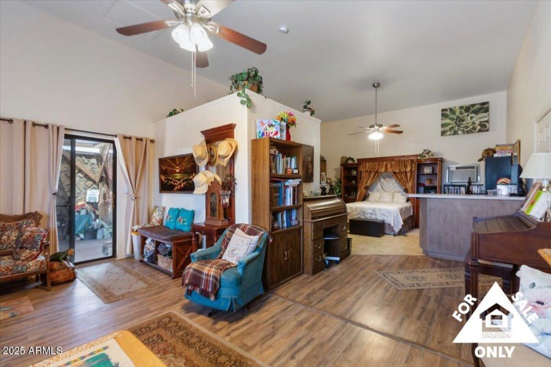 43-5125 N San Marcos Dr