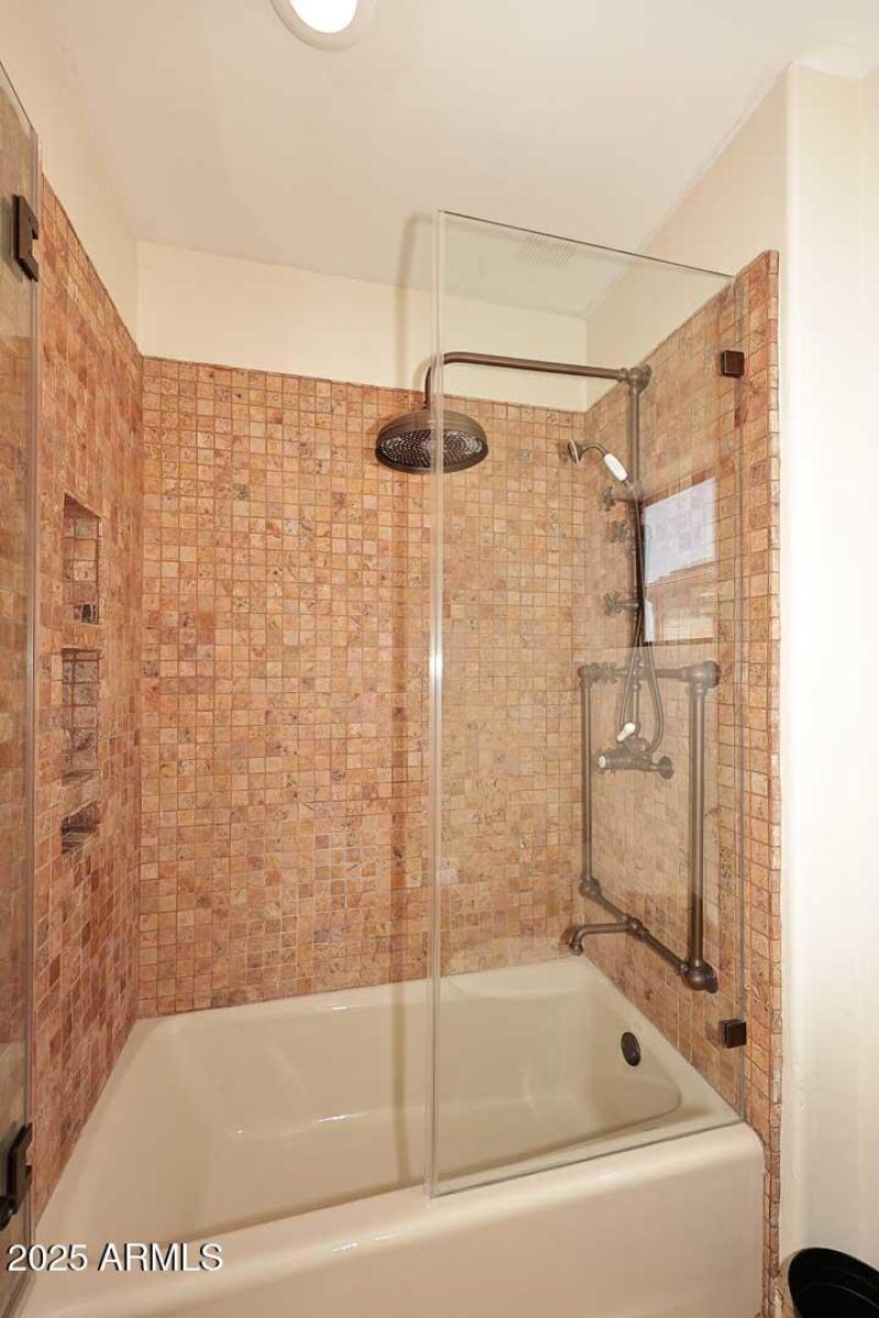 Hall Bath-Tub