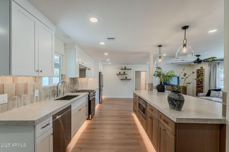 15-web-or-mls-Riviera--15