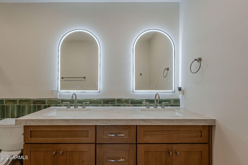 30-web-or-mls-Riviera--30