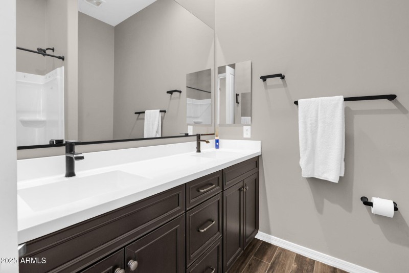 24-web-or-mls-368A1133