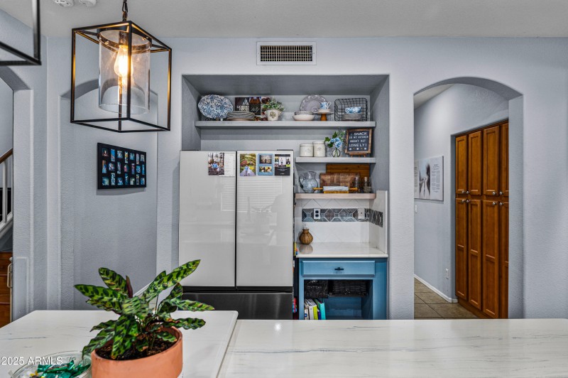 1155 W Laredo Ave-17