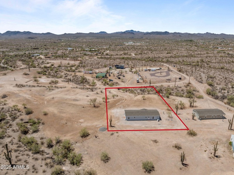 Natural desert setting, full acre