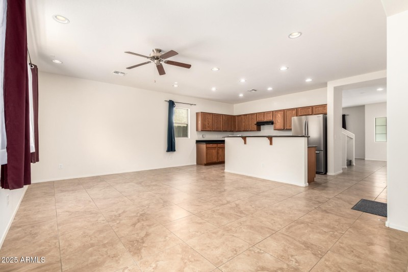 Family/Dining Room 3