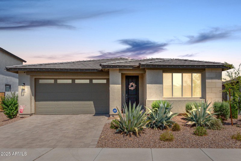 Fantastic Home Located in Eastmark