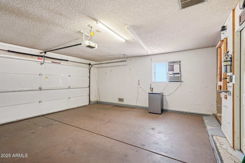 32-web-or-mls-W Brookside Dr-S2308-032