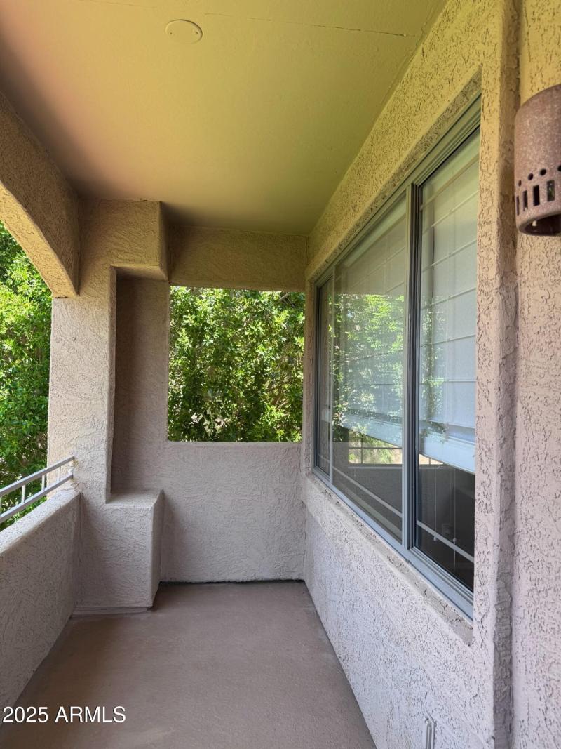 Balcony2