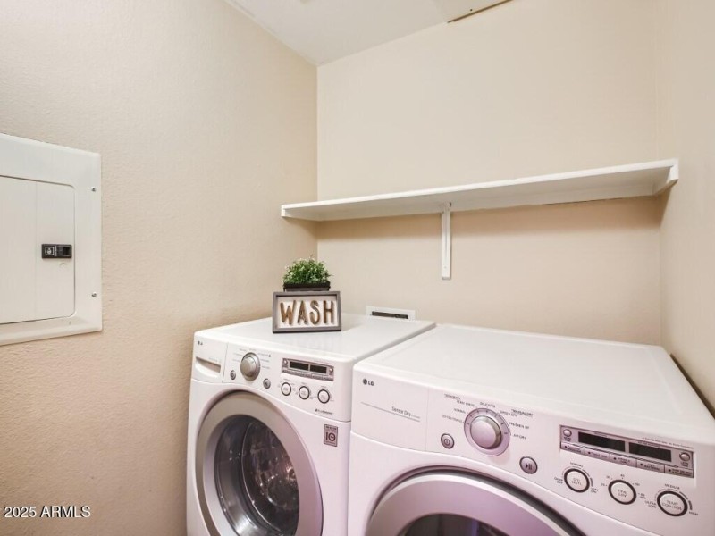 18 3rd Floor Laundry Room