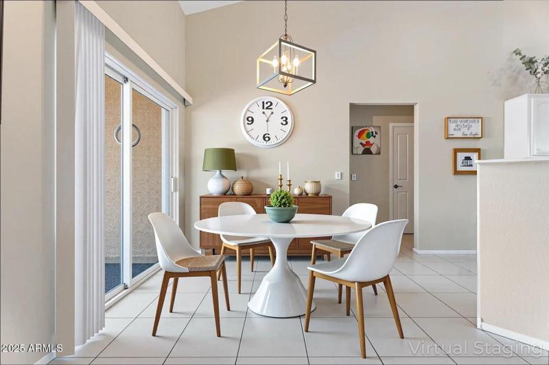 1-A7402265 - Breakfast Nook