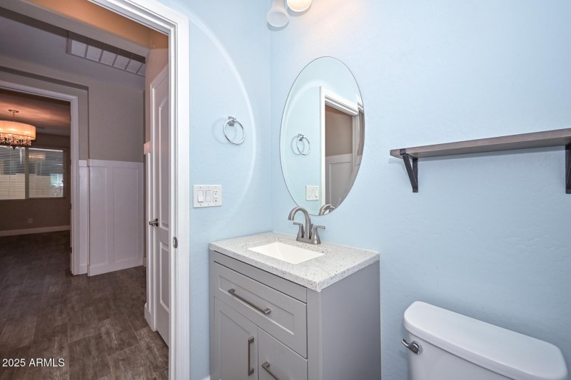 Powder Room2
