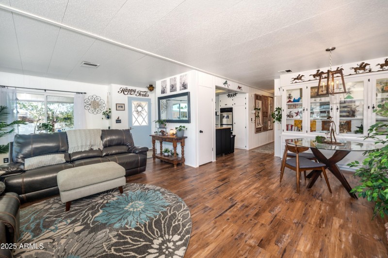 11-632-S-83rd-Way-11