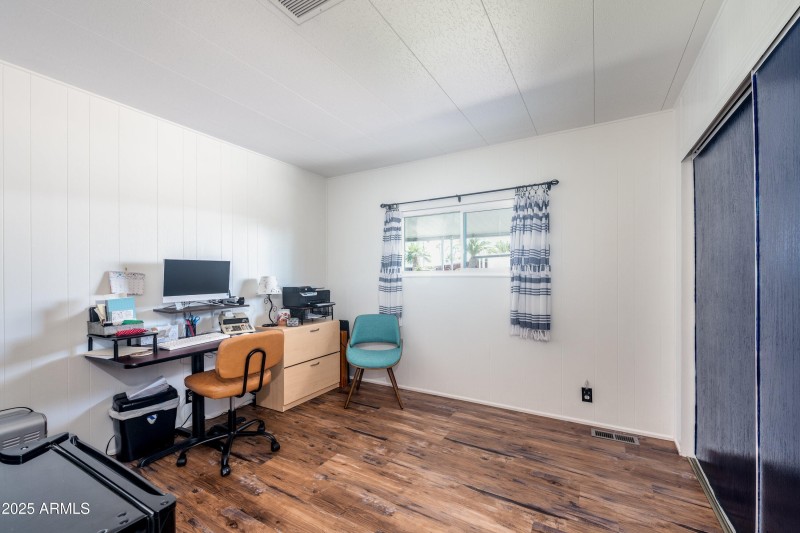 26-632-S-83rd-Way-26