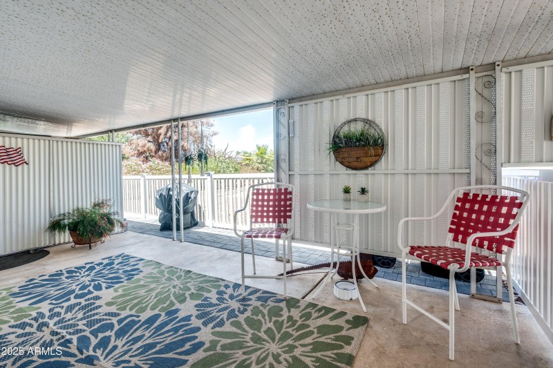 31-632-S-83rd-Way-31