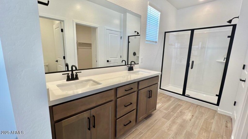 7697EC39-