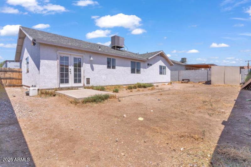 134004389409345244_134004389348813739_DS