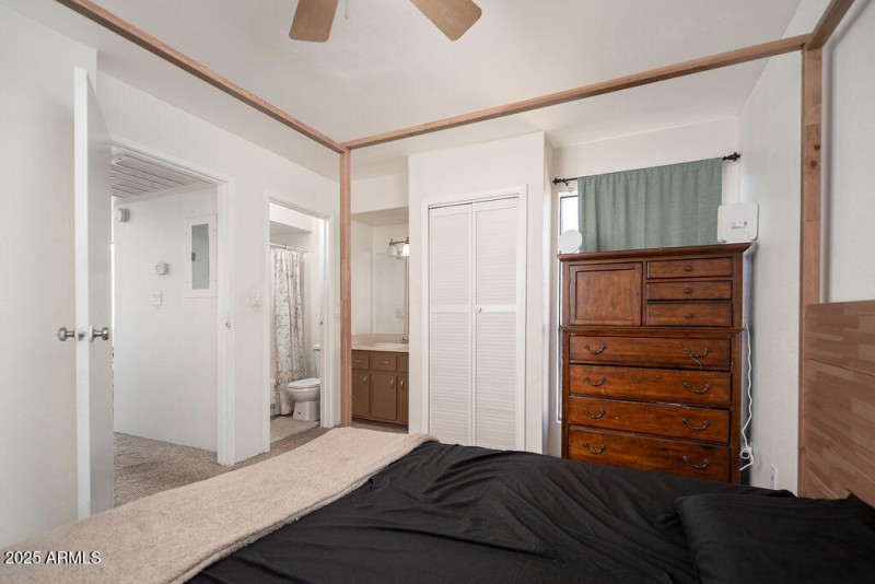 07_Bedroom_02