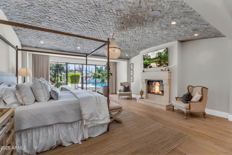 023_49-web-or-mls-33_603