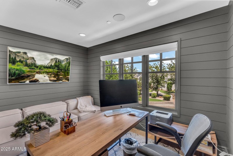 049_39-web-or-mls-75_6