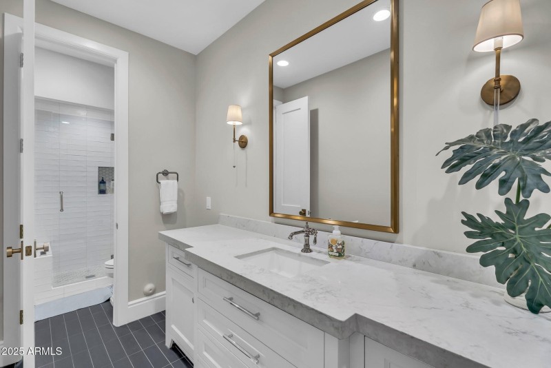 051_86-web-or-mls-57_804