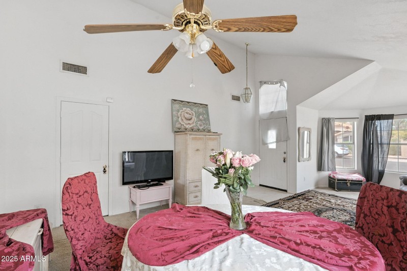 11-web-or-mls-Quartz-11