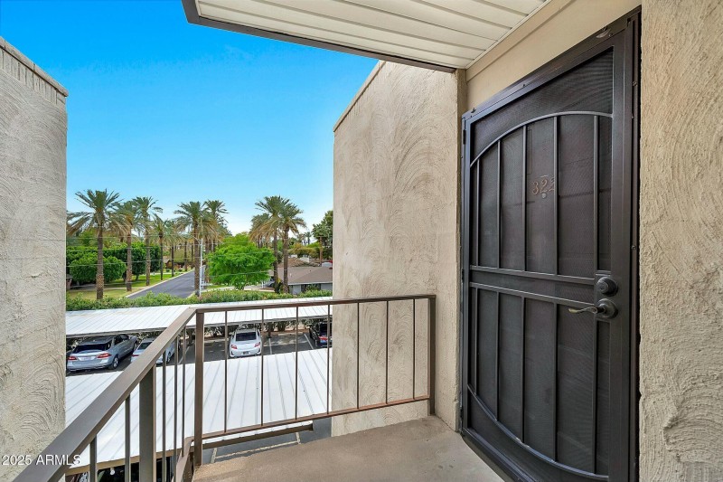 TAKE ELEVATOR TO FRONT ENTRANCE