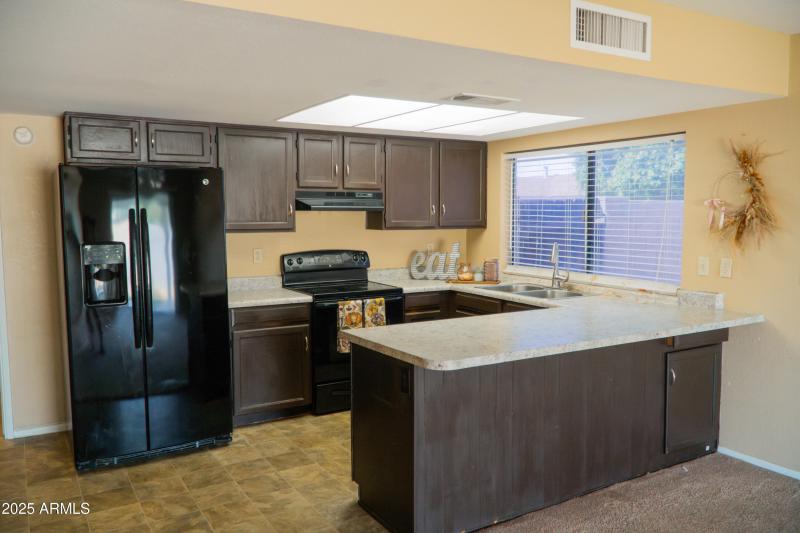 (9) Kitchen (1)