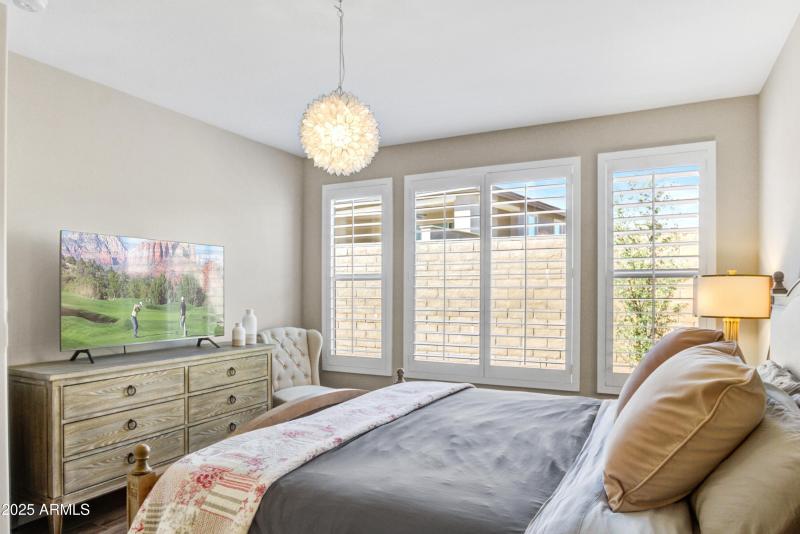 010_010_Primary Suite