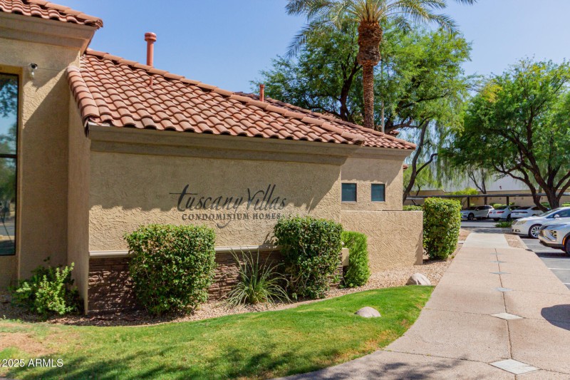 42 Desert Cove