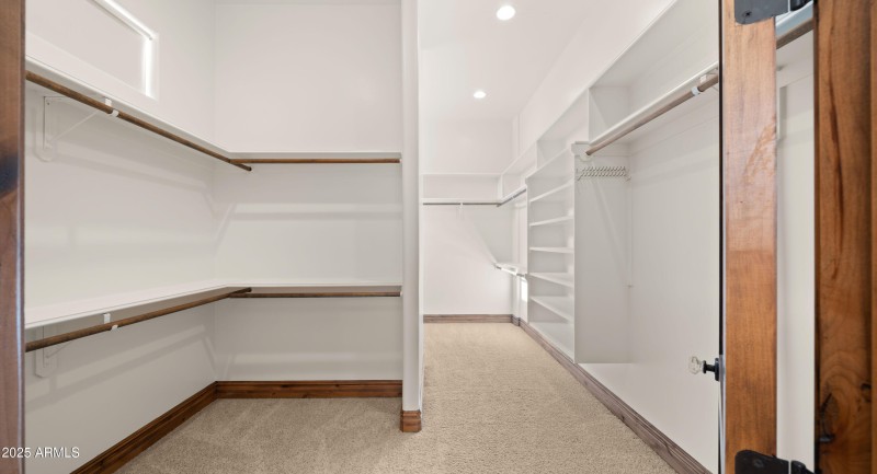 Primary Bedroom15