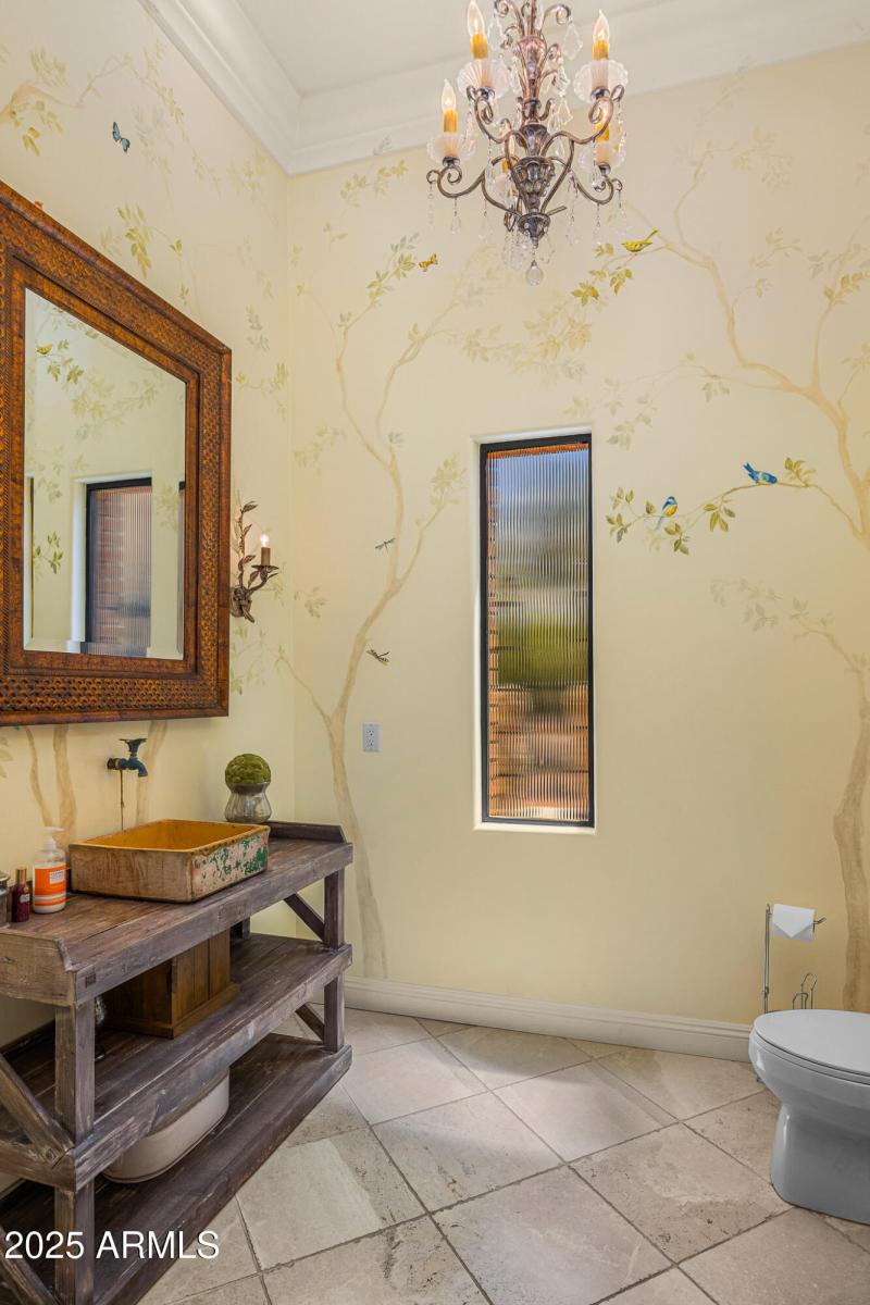 31powder room_vertical