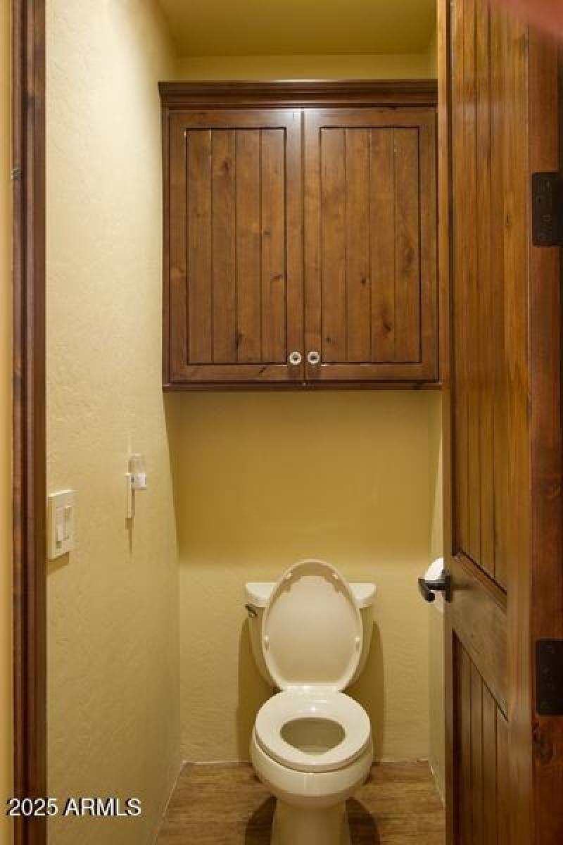 MBR Toliet