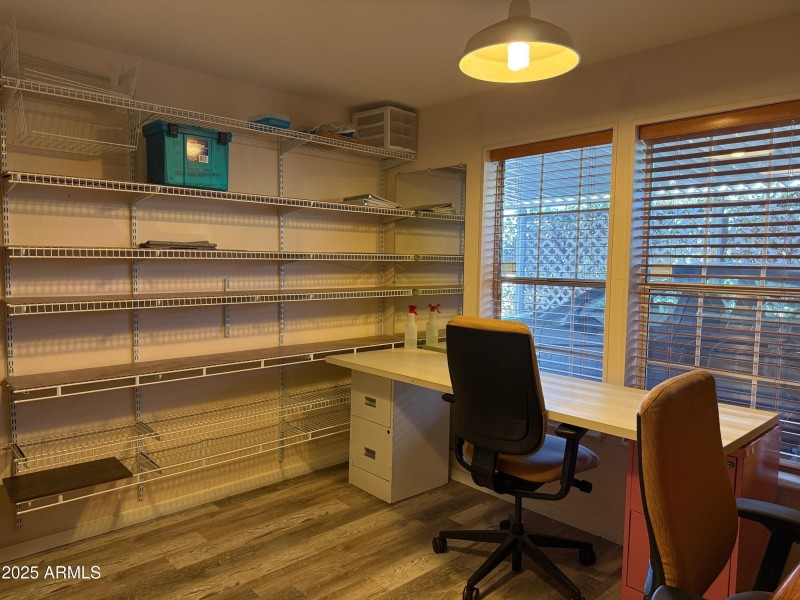 Guest or Office Rm